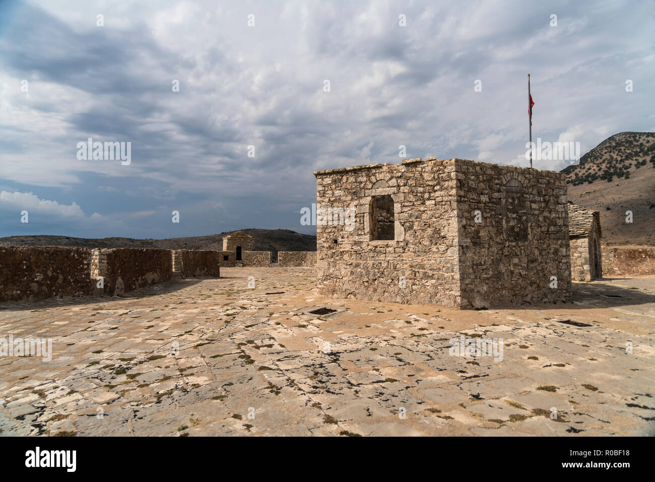Ali-Pascha-Festung in der Bucht von Porto Palermo, Himara, Albanien, Europa | Porto Palermo Schloss von Ali Pascha Tepelena, von Himara, Albanien, Europa Stockfoto