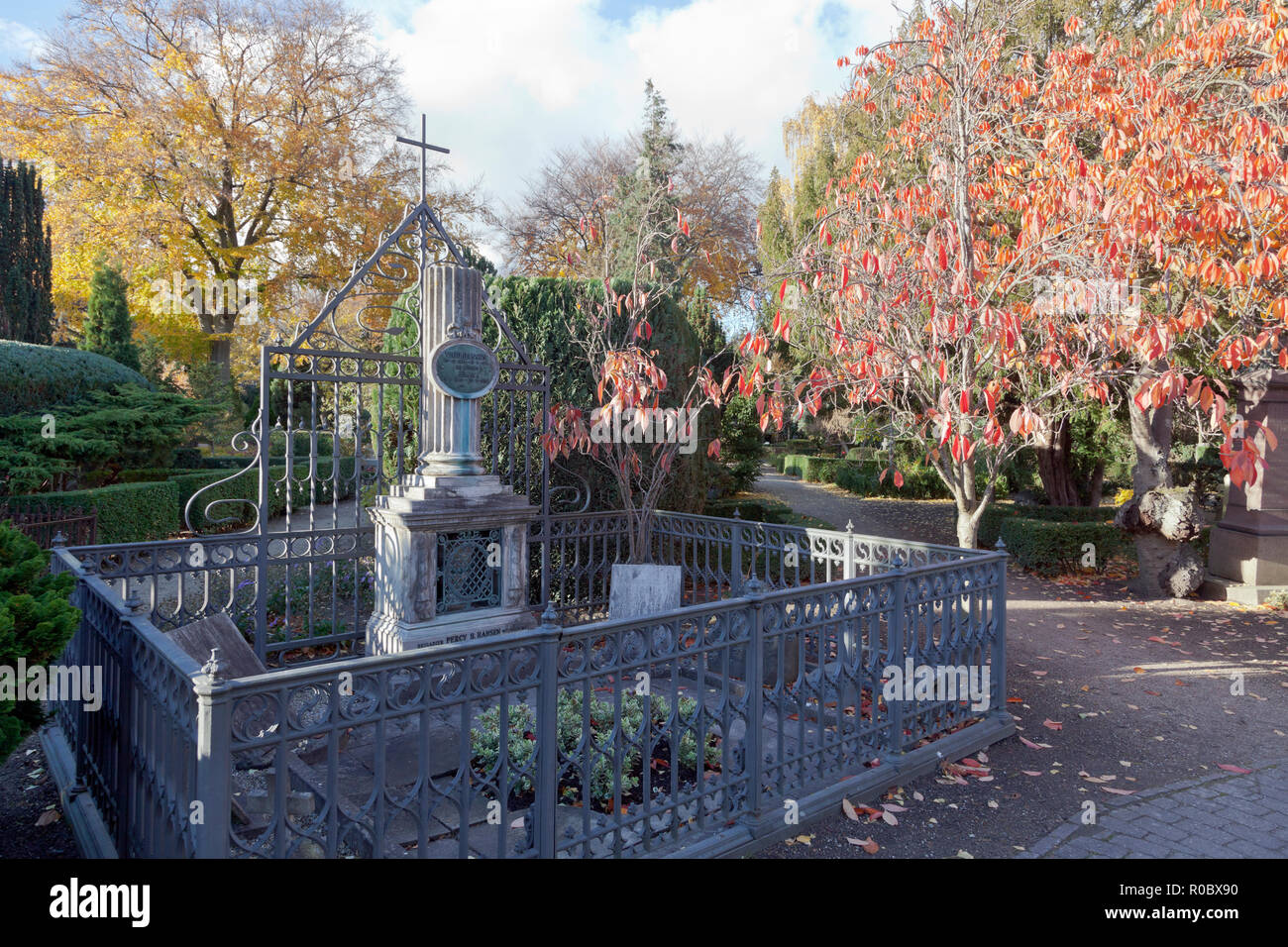 Garnisons garnisons Friedhof, Kirkegård, in Kopenhagen, vorwiegend militärischen Personen, sondern auch kulturelle Berühmtheiten und Familie, etc. sind hier begraben. Stockfoto