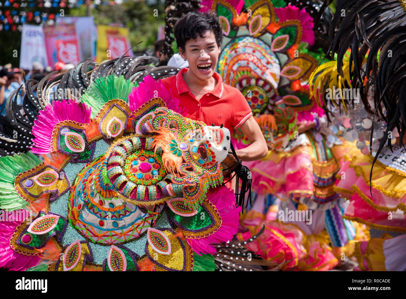 Parade der bunten lächelnde Maske 2018 Masskara Festival, Bacolod City, Philippinen. Stockfoto