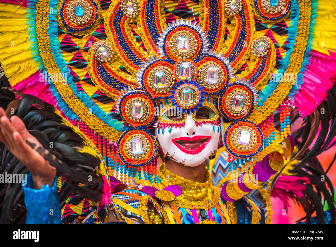 Parade der bunten lächelnde Maske 2018 Masskara Festival, Bacolod City, Philippinen. Stockfoto