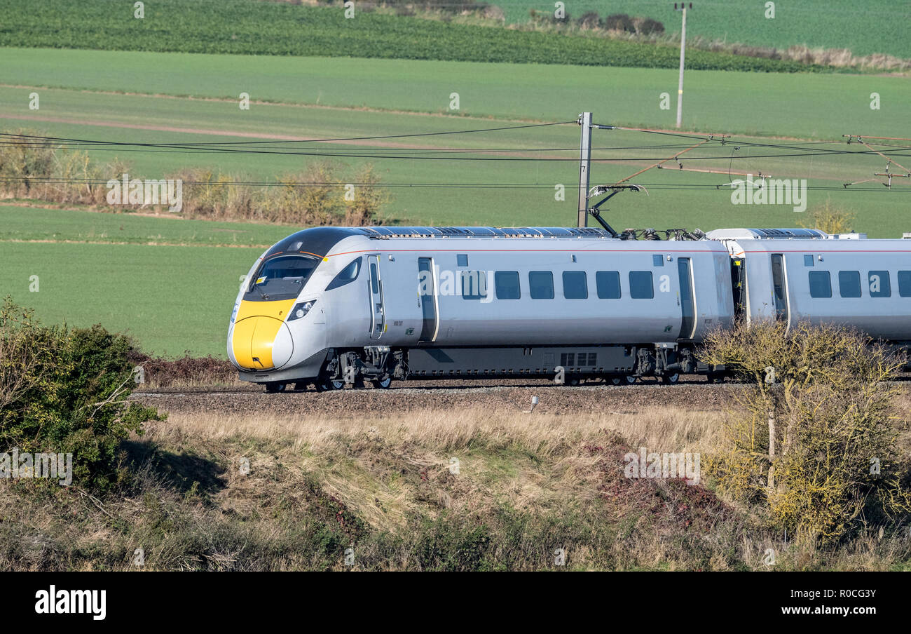 British Rail Class 800" Azuma" Zug auf der East Coast Mainline in der Nähe von Retford Stockfoto