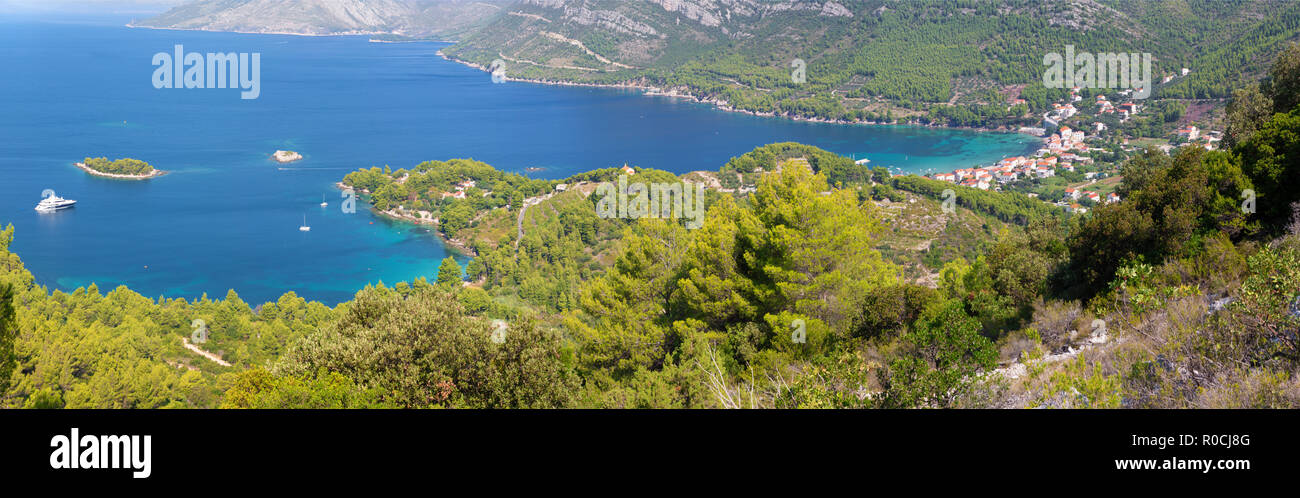 Kroatien - Die Landschaft und die Küste der Halbinsel Peliesac in der Nähe von Zuliana von Sveti Ivan Peak. Stockfoto