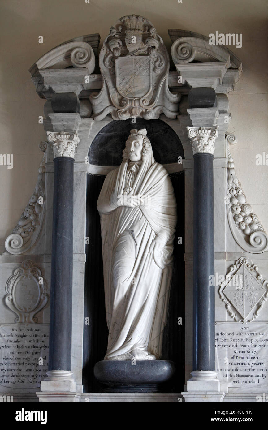 John Dutton Statue in Sherborne Kirche, Gloucestershire. Ritter des Reiches, Deputy Lieutenant. Stockfoto