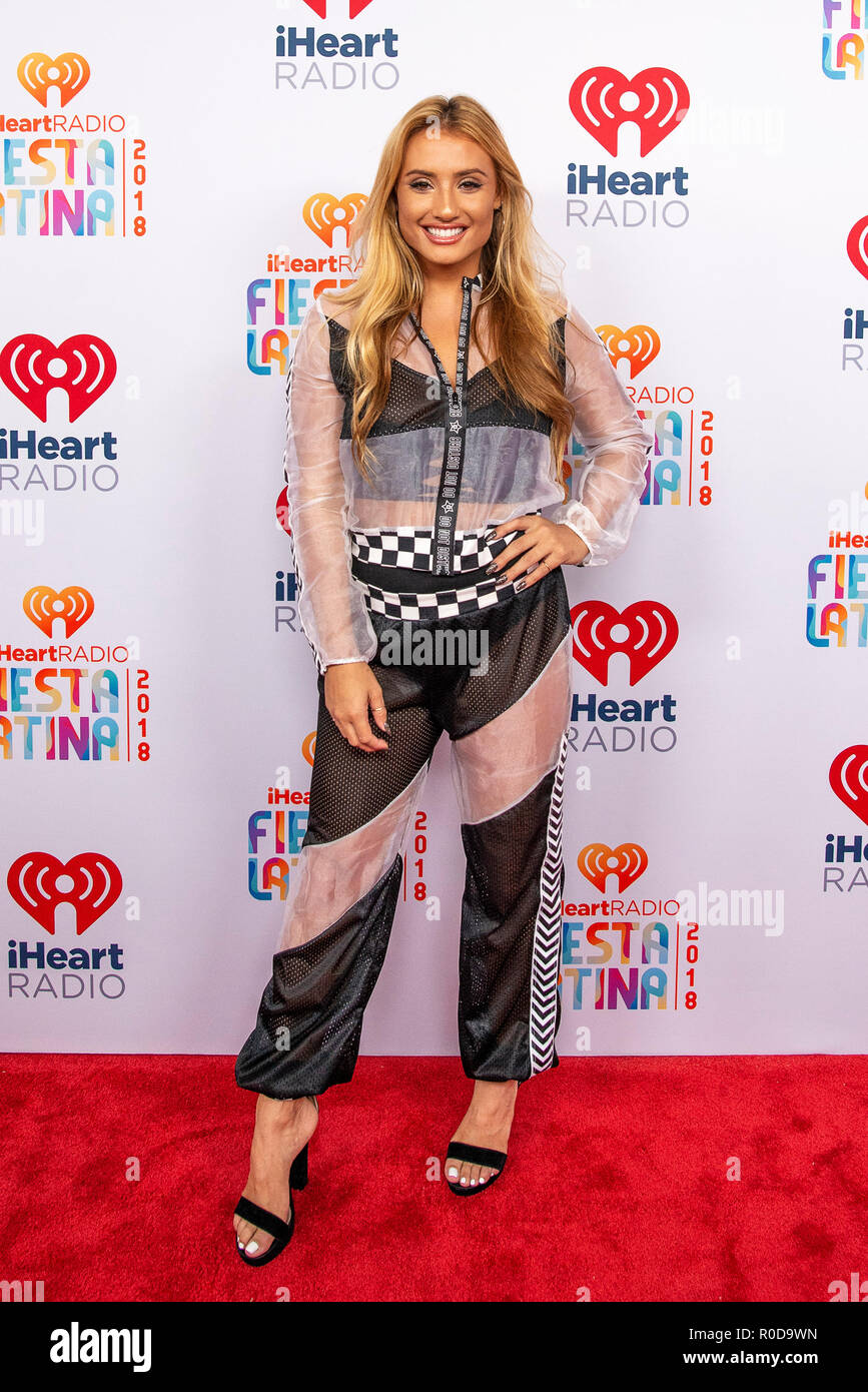 Miami, USA. 03 Nov, 2018. Montana Tucker, geht den roten Teppich 2018 iHeartRadio Fiesta Latina in der American Airlines Arena in Miami am Samstag, den 3. November 2018 Credit: Das Foto Access/Alamy leben Nachrichten Stockfoto