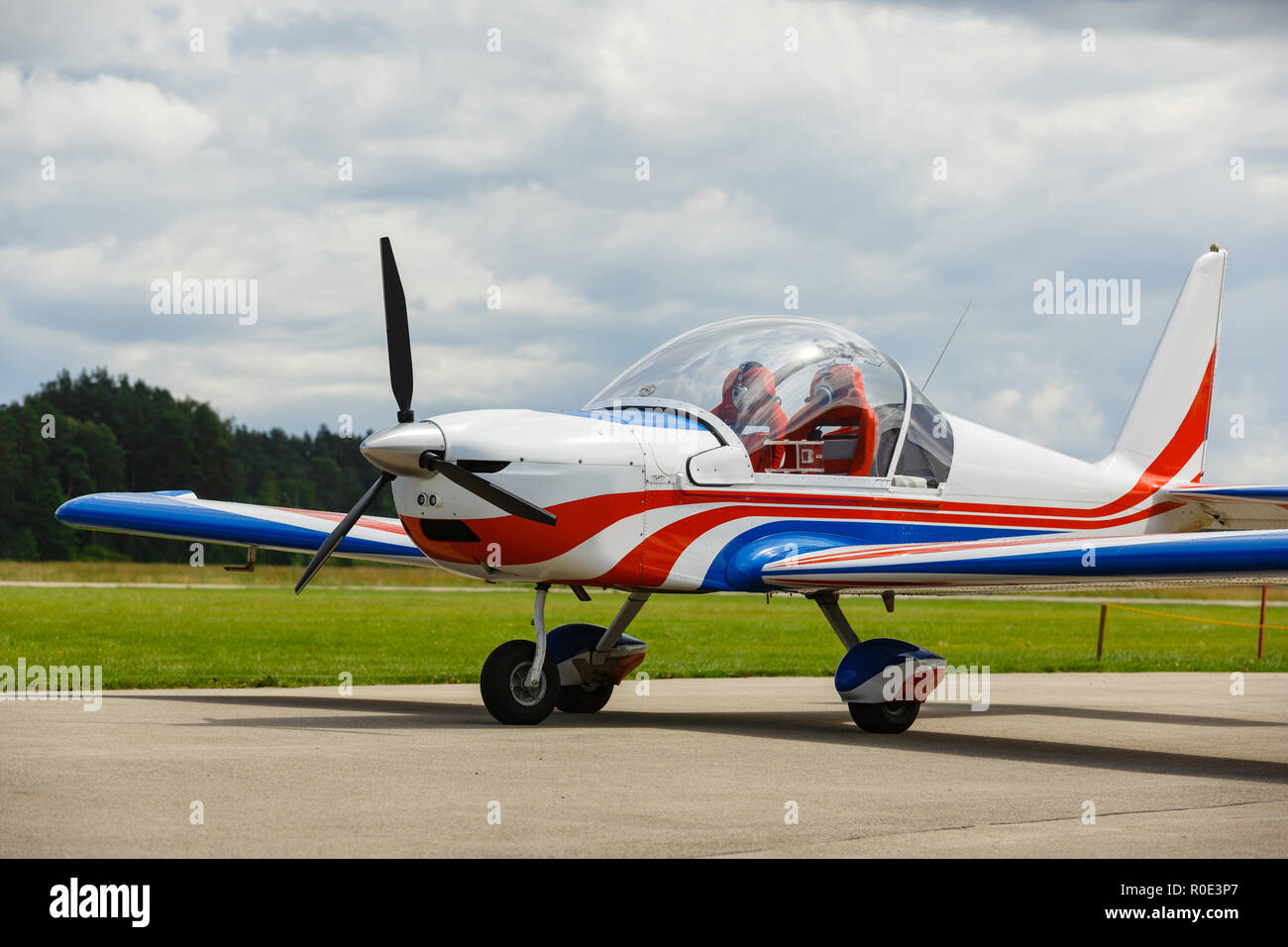 Kleines Flugzeug vor dem Take-off Stockfoto