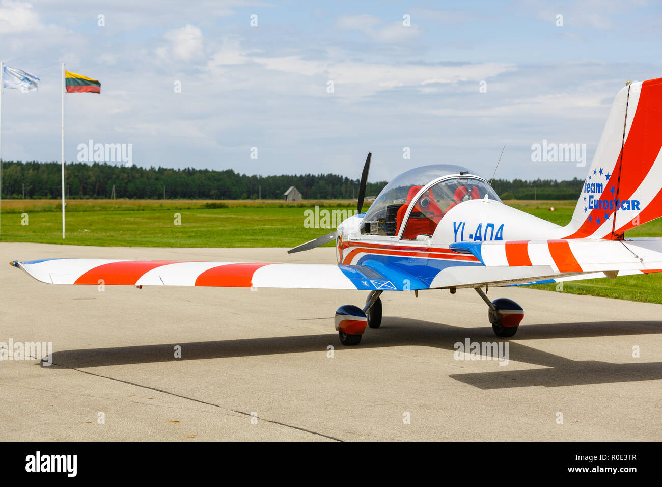 Kleines Flugzeug vor dem Take-off Stockfoto