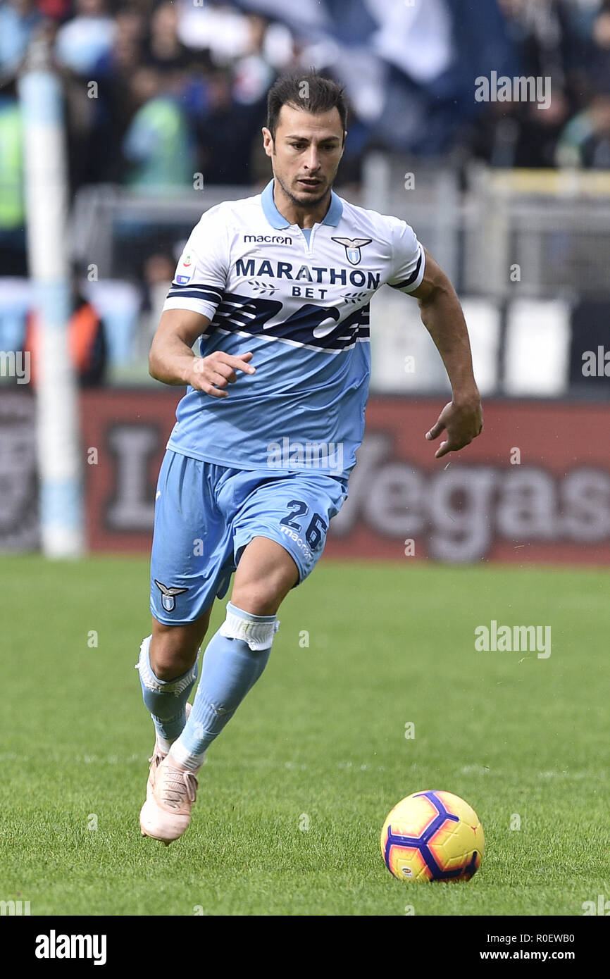 Rom, Italien. 4. Nov 2018. Stefan Radu von Latium während der Serie ein Match zwischen Latium und Spal im Stadio Olimpico, Rom, Italien Am 4. November 2018. Foto von Giuseppe Maffia. Credit: UK Sport Pics Ltd/Alamy leben Nachrichten Stockfoto