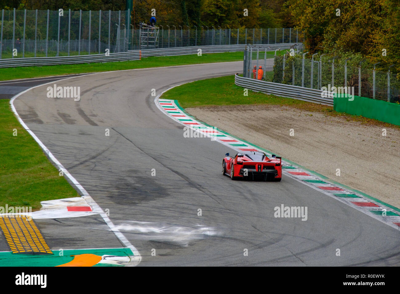 Monza, Italien. 4. Nov 2018. Ferrari World Championship 2018, Finale: FXX Monza Eni Stromkreis Credit: Italienische Landschaften/Alamy leben Nachrichten Stockfoto