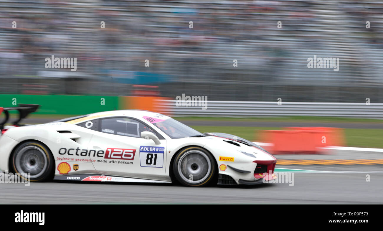 Monza. 4 Nov, 2018. Fabienne Wohlwend von Liechtenstein konkurriert im Finale Mondiale Trofeo Pirelli & Trofeo Pirelli bin in Monza Eni Rennstrecke in Monza, Italien an November 4, 2018. Credit: Cheng Tingting/Xinhua/Alamy leben Nachrichten Stockfoto