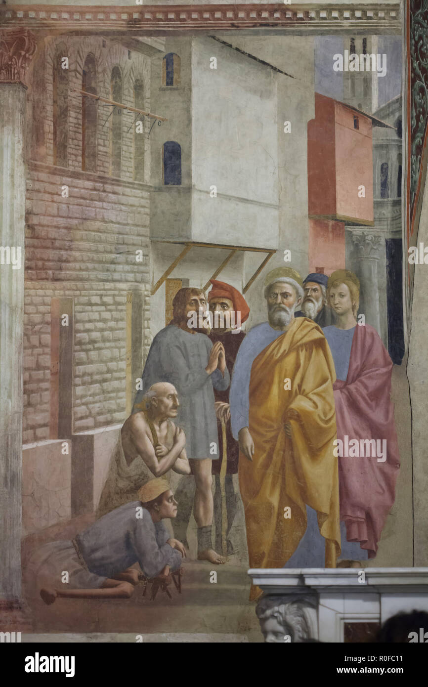 Fresko 'Saint Peter Heilung der Kranken mit seinem Schatten' der italienischen Renaissance Maler Masaccio (1424-1425) in der Brancacci Kapelle (Cappella Brancacci) in der Kirche von Santa Maria del Carmine in Florenz, Toskana, Italien. Stockfoto