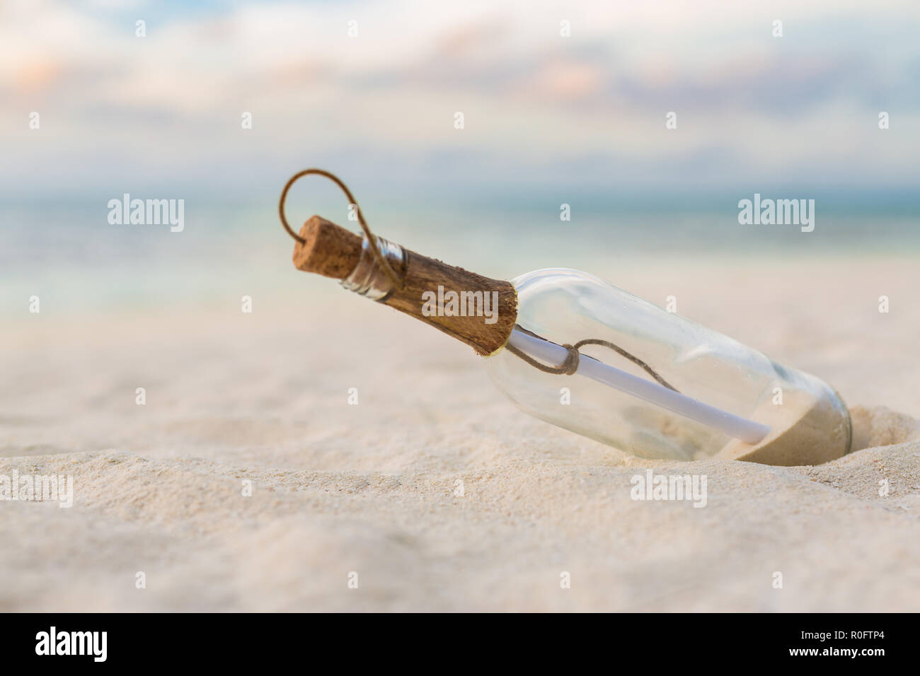 Nachricht In Der Flasche – Glasflasche Mit Kork, Rotem Band & Herz-Anhänger Für Liebesbriefe & Geschenke