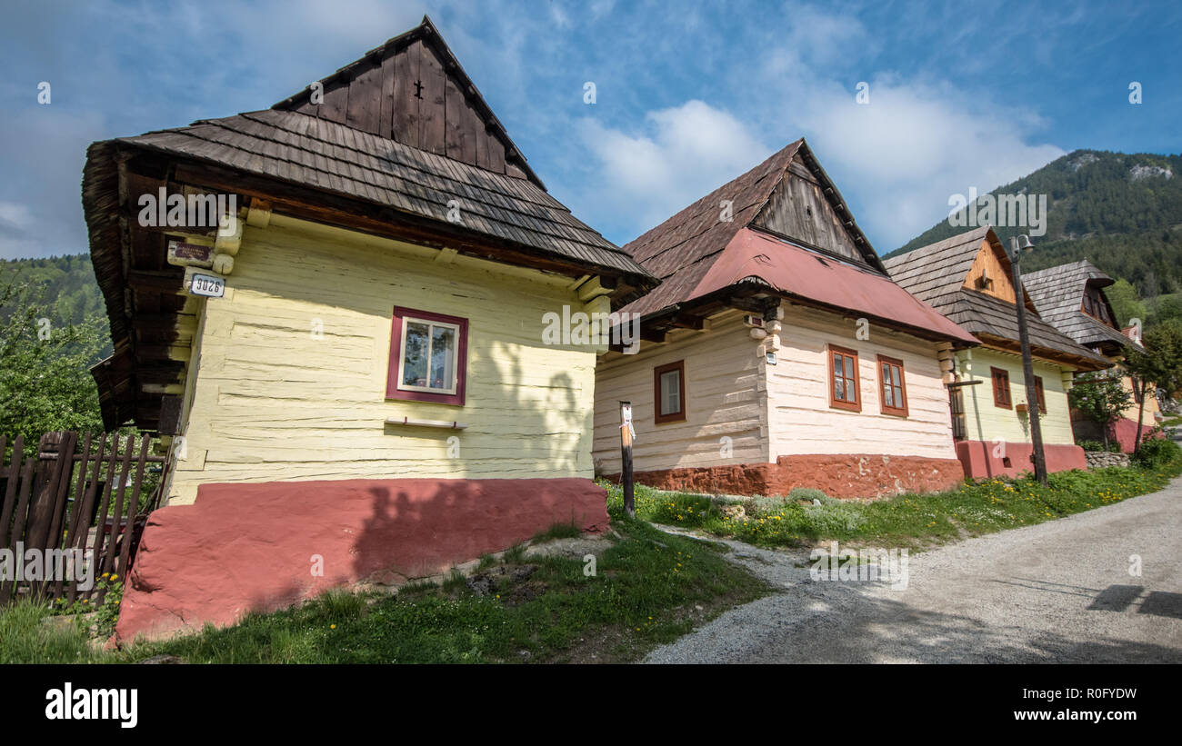 Vlkolinec Slowakei. Ein UNESCO-Weltkulturerbe, Dorf mit gut erhaltenen hölzernen Land Häuser, alte Architektur, Slowakei Stockfoto