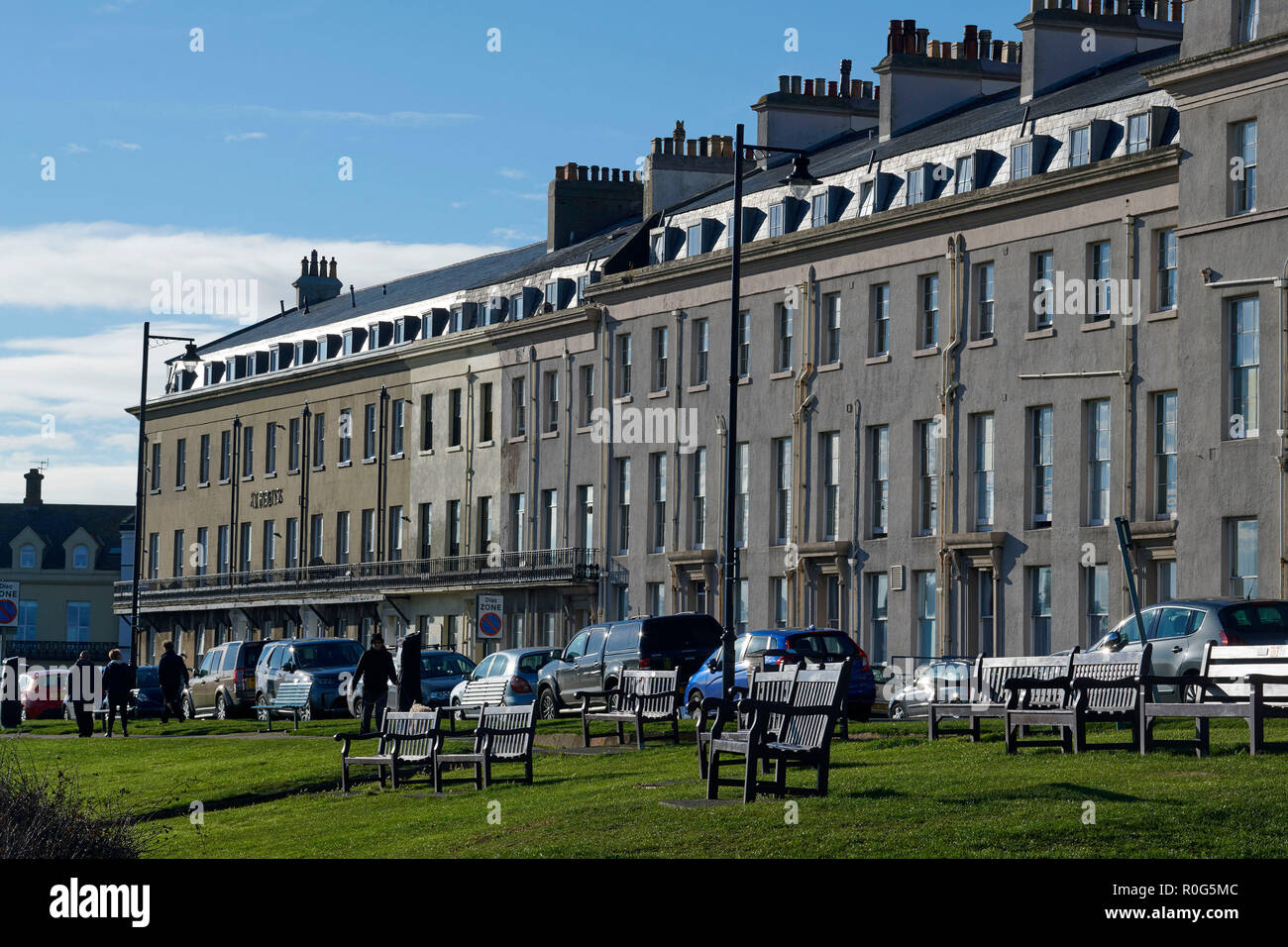 Viktorianische Terrasse an der West Cliffe, Whitby, North Yorkshire, Nordengland, Großbritannien Stockfoto