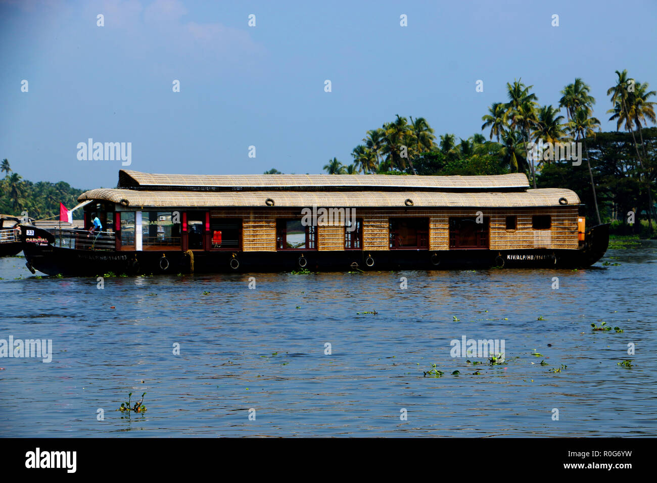 Wunderschönen alleppey Haus Boote das Waten durch die Backwaters von Kerala Stockfoto