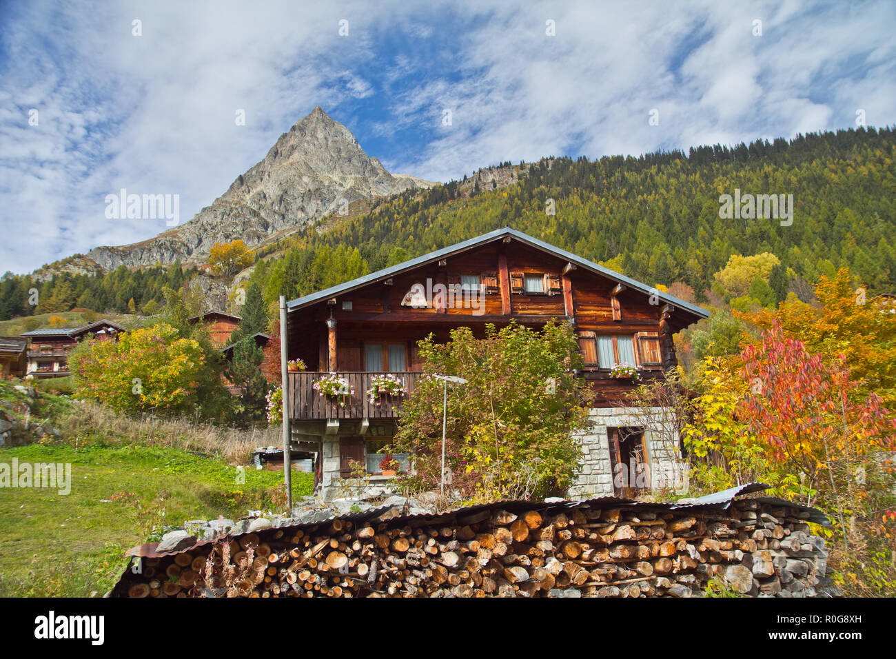 Die Alpen sind das größte und umfangreichste mountain range System, die vollständig in Europa liegt, Stretching rund 1.200 Kilometer. Stockfoto