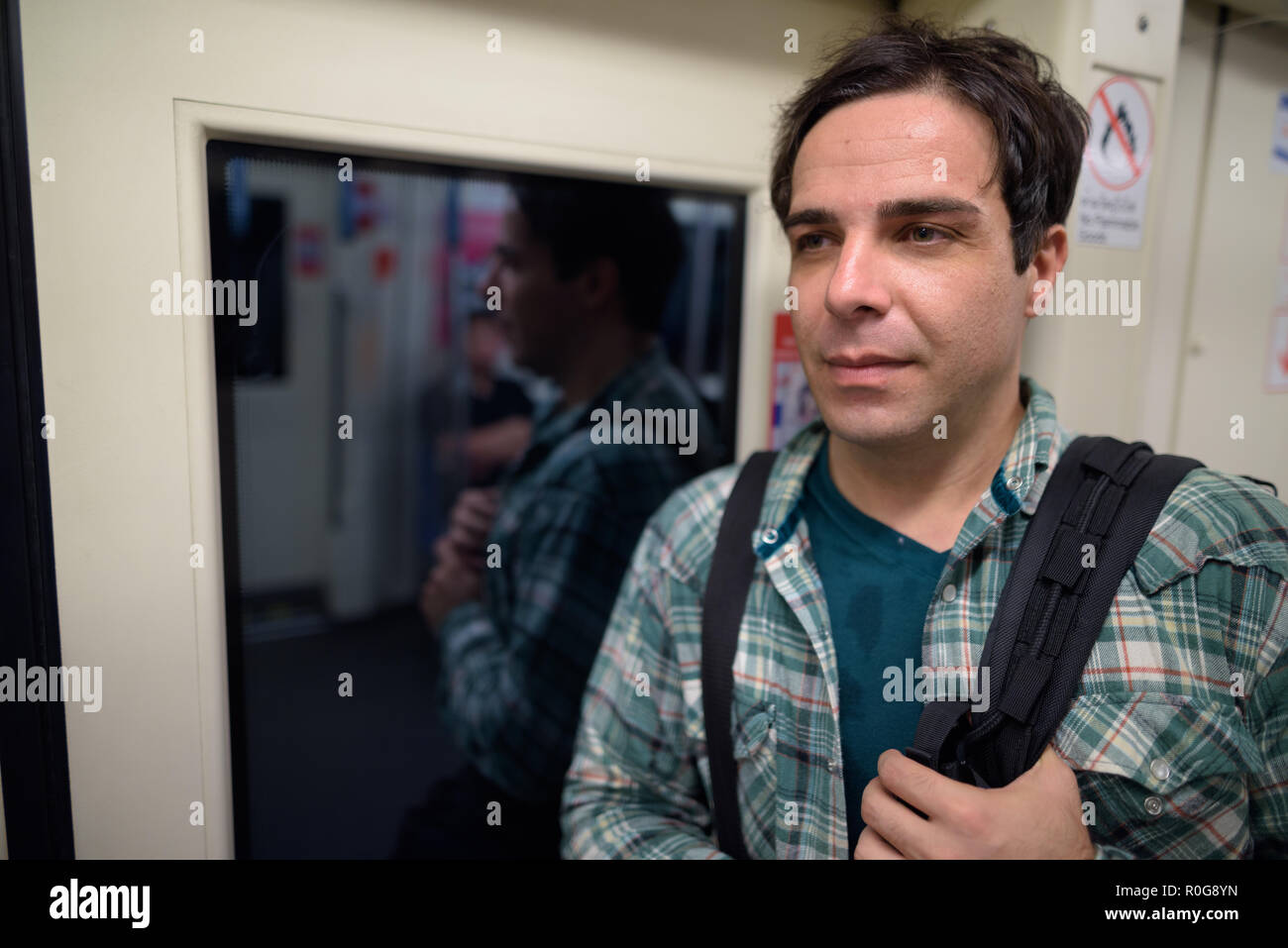 Schönen Persischen touristische Mann in der U-Bahn Stockfoto