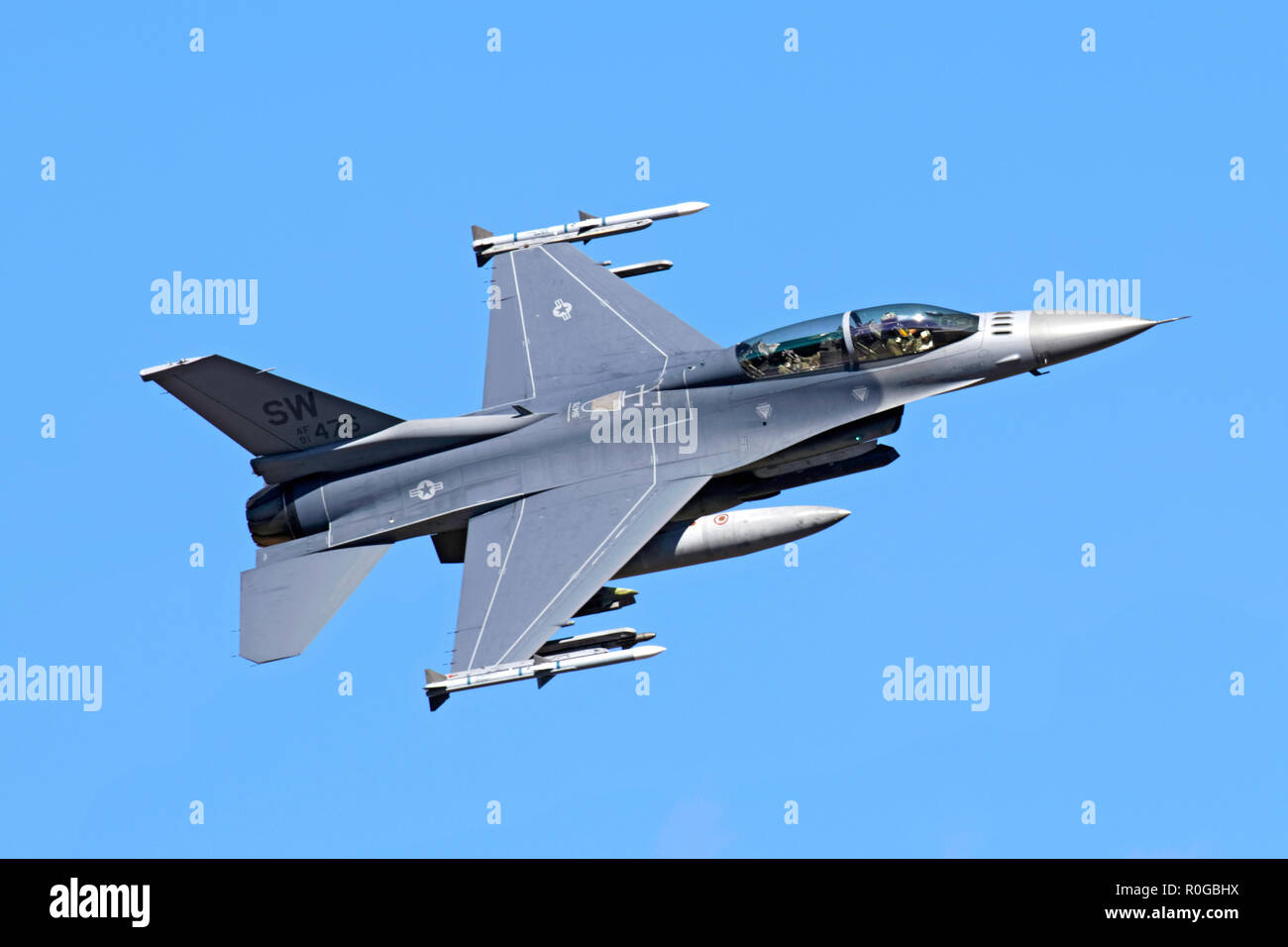 General Dynamics F-16D Fighting Falcon von US Air Force 20 FW geflogen bei Shaw AFB basierte fotografiert im Death Valley während 2018 Stockfoto