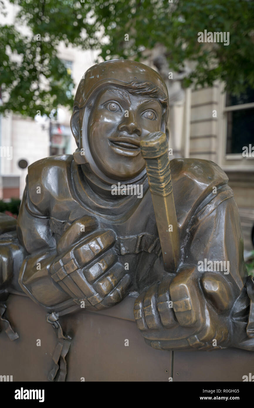 Eishockey Skulptur 'unser Spiel" durch die Hockey Hall of Fame, Toronto, Kanada Stockfoto