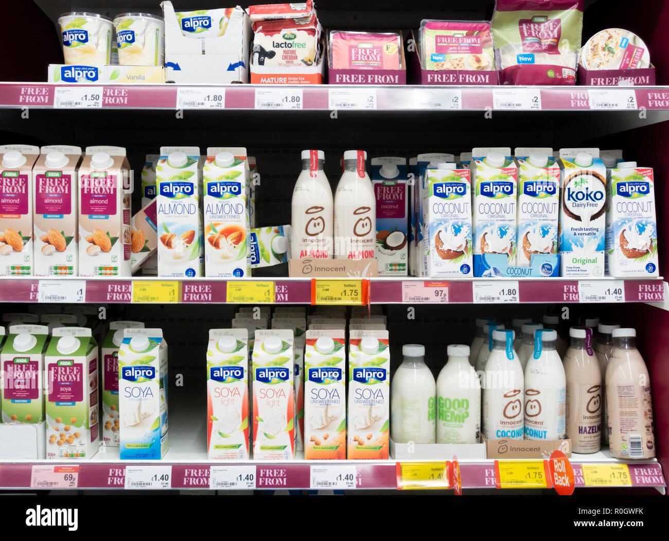 Frei von Getreide (Weizen, Gluten, Lactose, vegan...) Produkte in Asda Supermarkt. Großbritannien Stockfoto