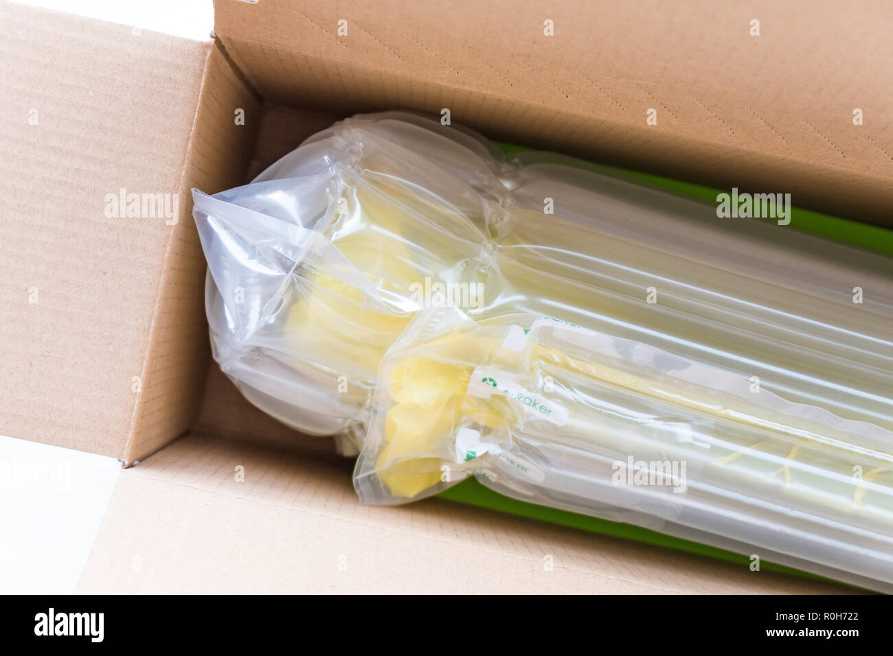 Durchsichtige Luft Verpackung, Schutz von Waren, Verpackungen aus  Kunststoff Stockfotografie - Alamy