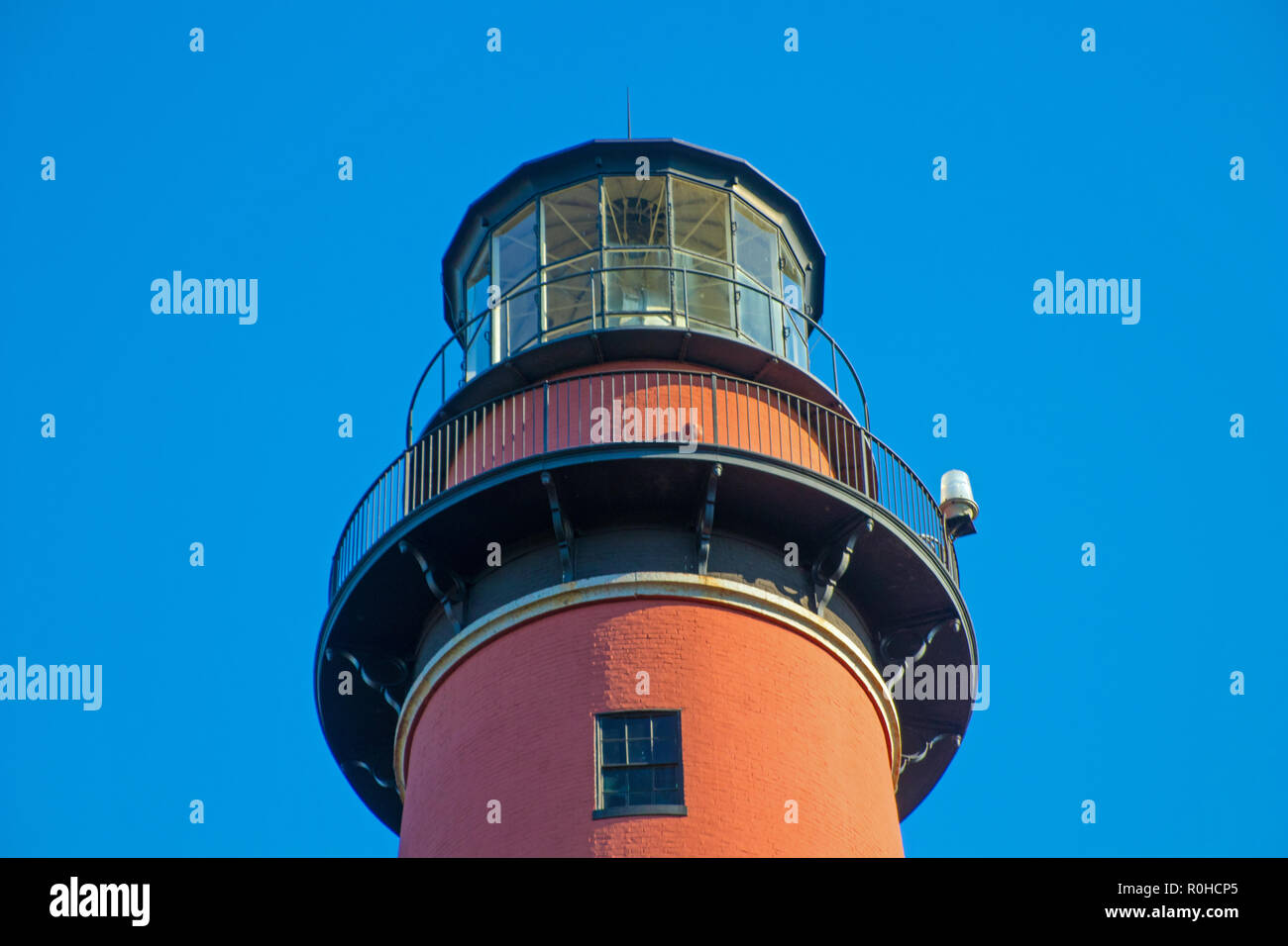 Rote und weiße Licht Haus auf Assateague Island Stockfoto