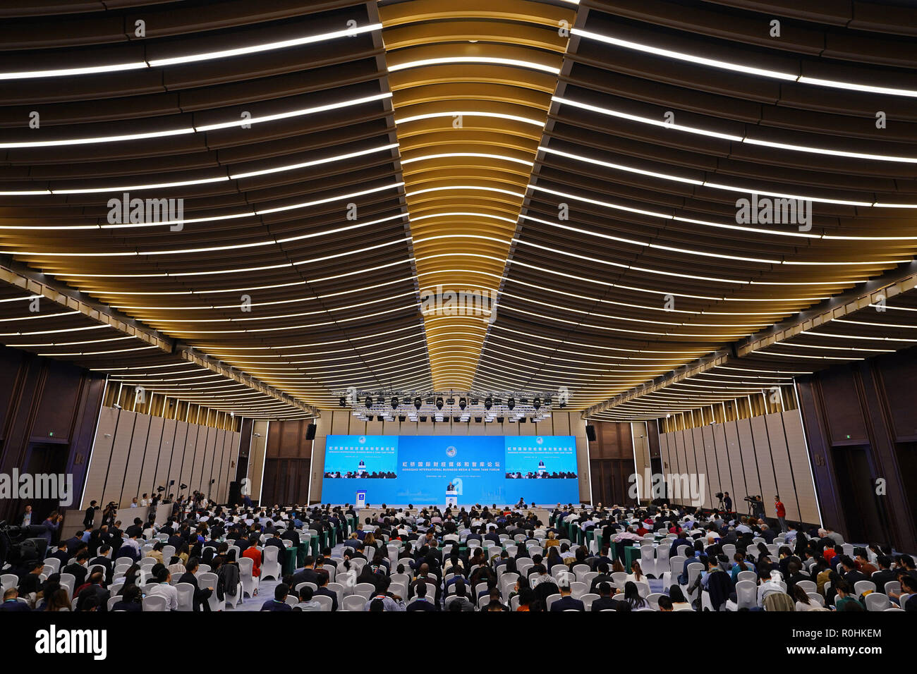 Shanghai, China. 5 Nov, 2018. Der Hongqiao International Business Media & Think Tank Forum ist in Shanghai, China, November 5, 2018 statt. Credit: Cai Yang/Xinhua/Alamy leben Nachrichten Stockfoto