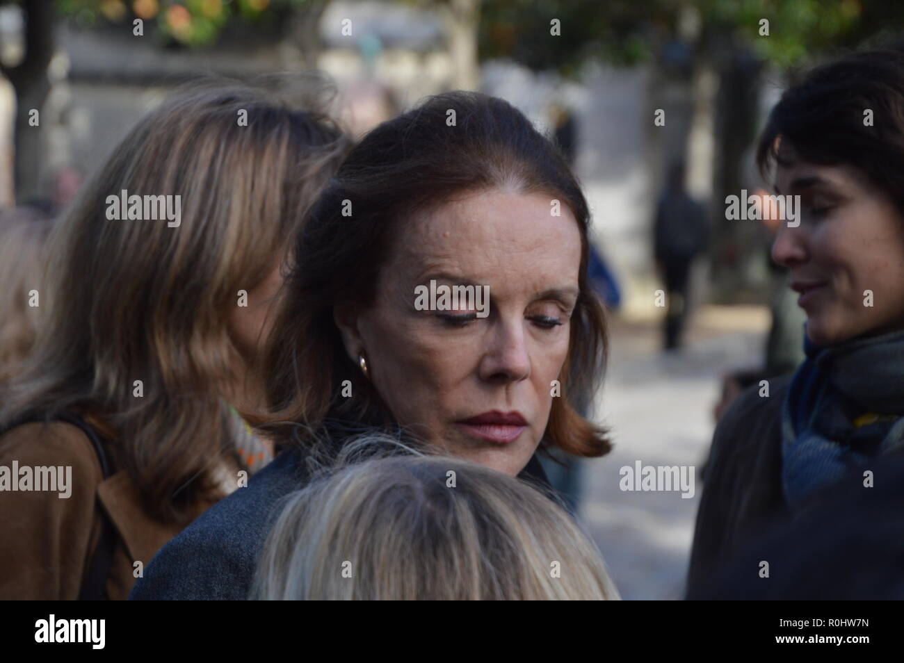 Paris, Frankreich. 5. Nov 2018. Französische Persönlichkeiten nehmen an der Zeremonie für den Tod von Philippe GILDAS, französische TV-Animator. Das Krematorium des Friedhofs der Pere Lachaise, Paris, Frankreich. 5. November 2018. 13 Uhr 30. ALPHACIT NEWIM/Alamy Live News Credit: Alphacit NEWIM/Alamy leben Nachrichten Stockfoto