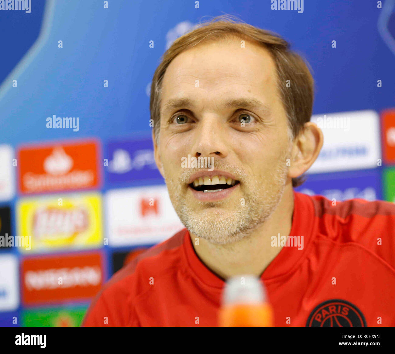 Stadio San Paolo, Neapel, Italien. 5 Nov, 2018. UEFA Champions League Fußball, Napoli gegen Paris Saint-Germain Pressekonferenz; Thomas Tuchel Trainer der PSG Credit: Aktion plus Sport/Alamy leben Nachrichten Stockfoto