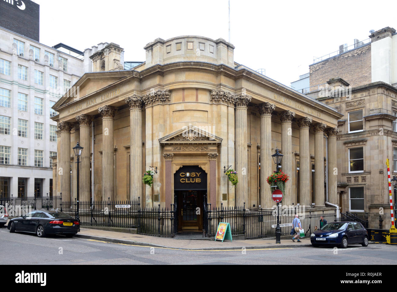 Gemütliche Club Restaurant in umgebauten ehemaligen Midland Bank, einem neoklassischen Viktorianischen oder c 19 Gebäude, im Zentrum von Birmingham GROSSBRITANNIEN Stockfoto