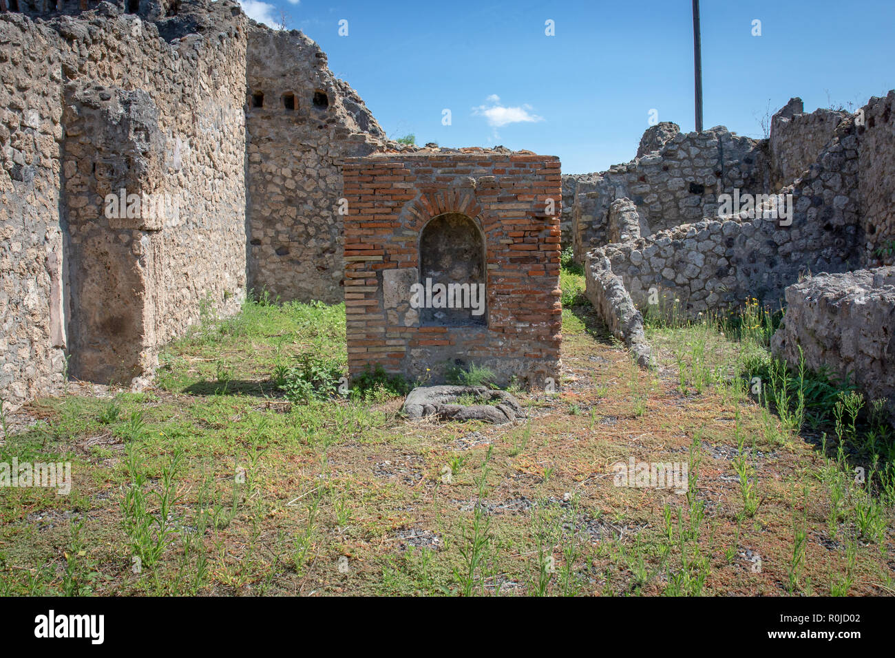 Römische Ruinen und Ausgrabungen in Pompeji Italien übersehen durch den Vesuv Stockfoto