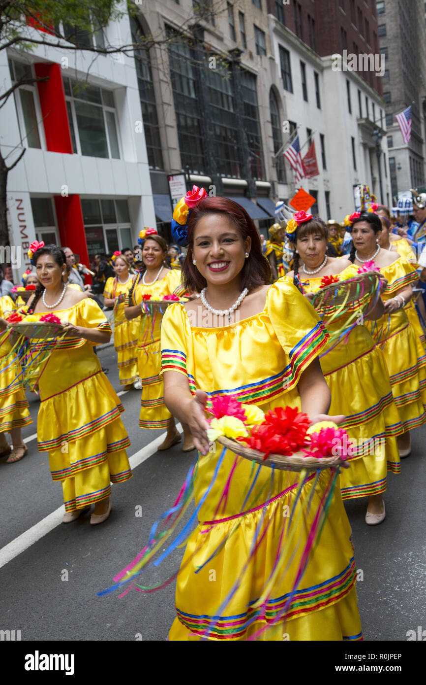 2018 Hispanic Day Parade auf der 5th Avenue in New York City. Stockfoto
