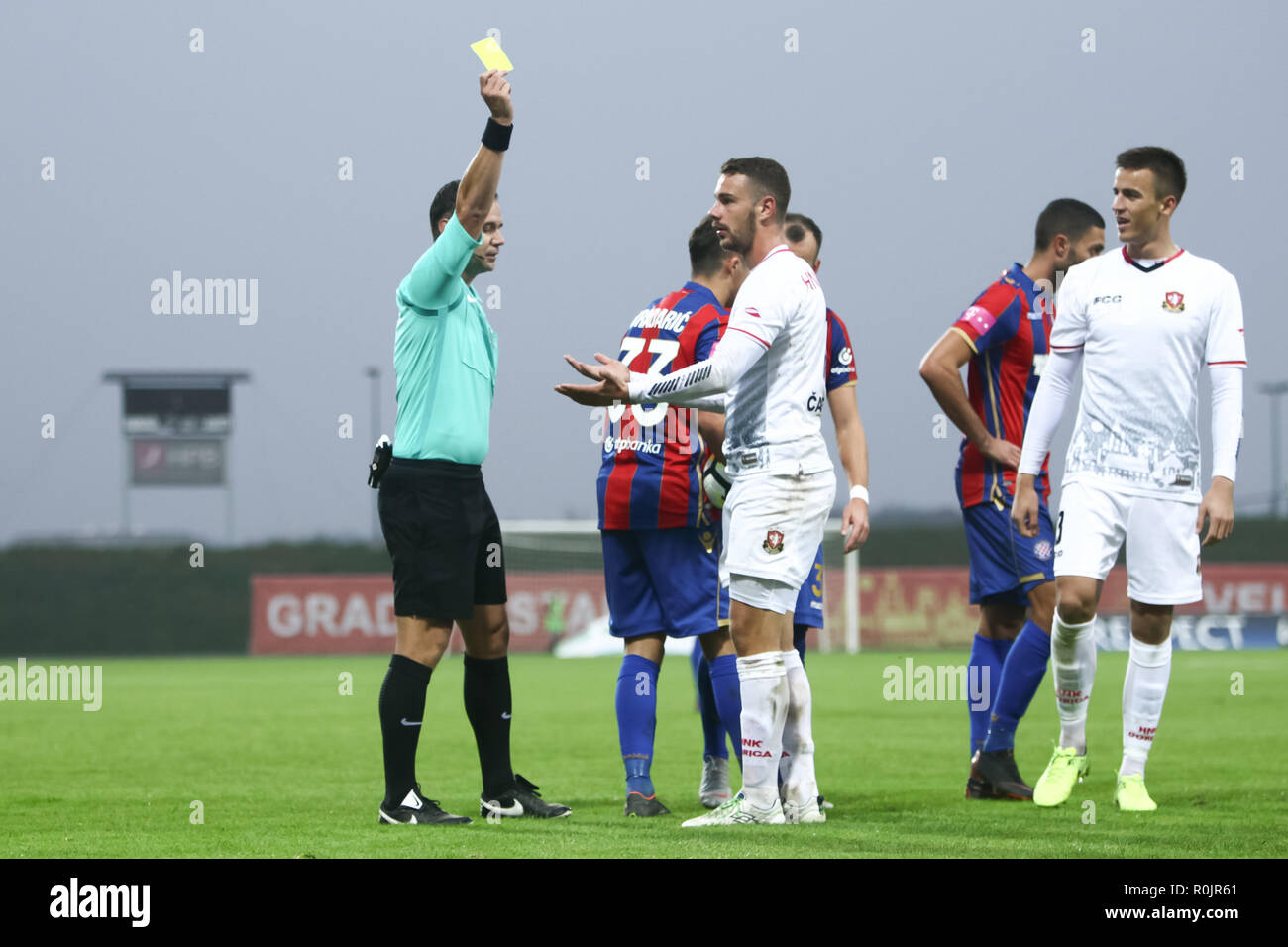 Velika Gorica, Kroatien - 4. November 2018: Die erste Fußball-kroatischen  Liga, Fußball Spiel zwischen Hnk Hajduk auf Gorica Gorica und Stadion. Die  re Stockfotografie - Alamy