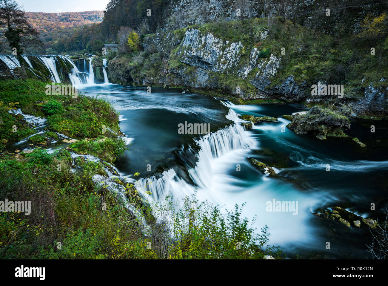 Strbacki buk Wasserfall auf der Una River, Bosnien und Kroatien Grenze. Lange Belichtung. Stockfoto
