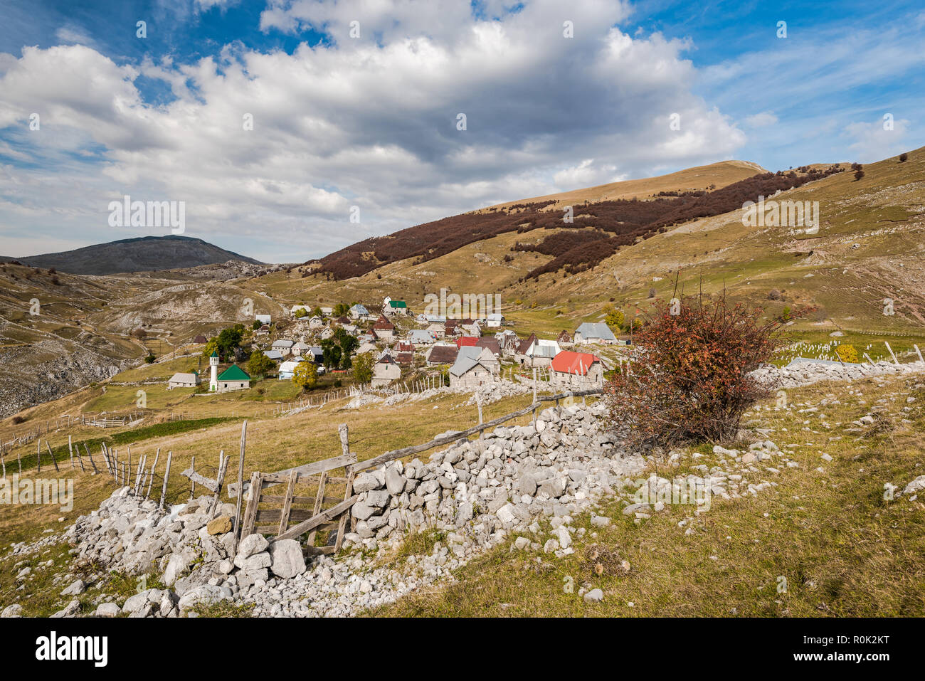 Lukomir, letzte Bosnien unberührten Dorf in den Bergen. Stockfoto