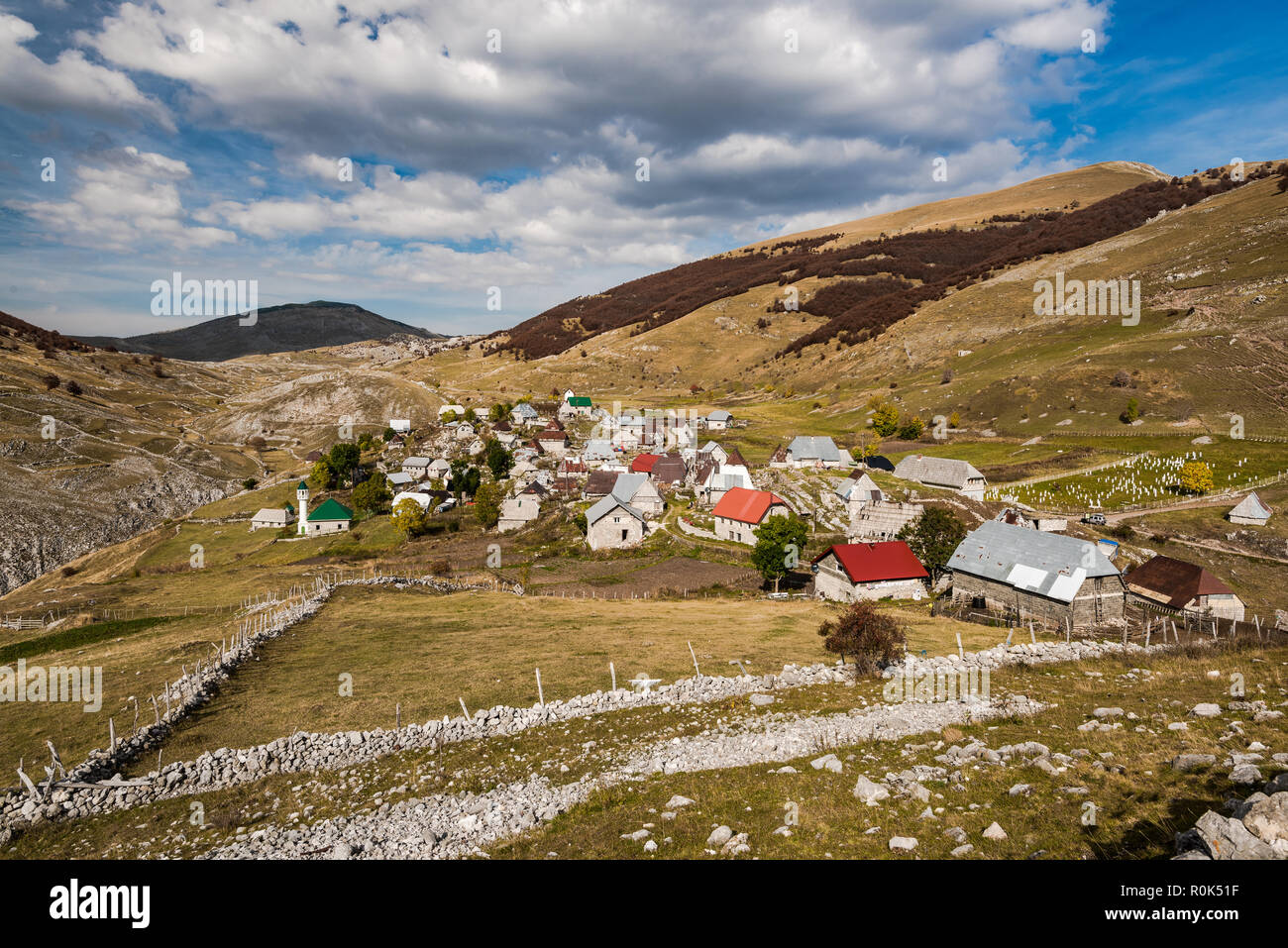 Lukomir, letzte Bosnien unberührten Dorf in den Bergen. Stockfoto