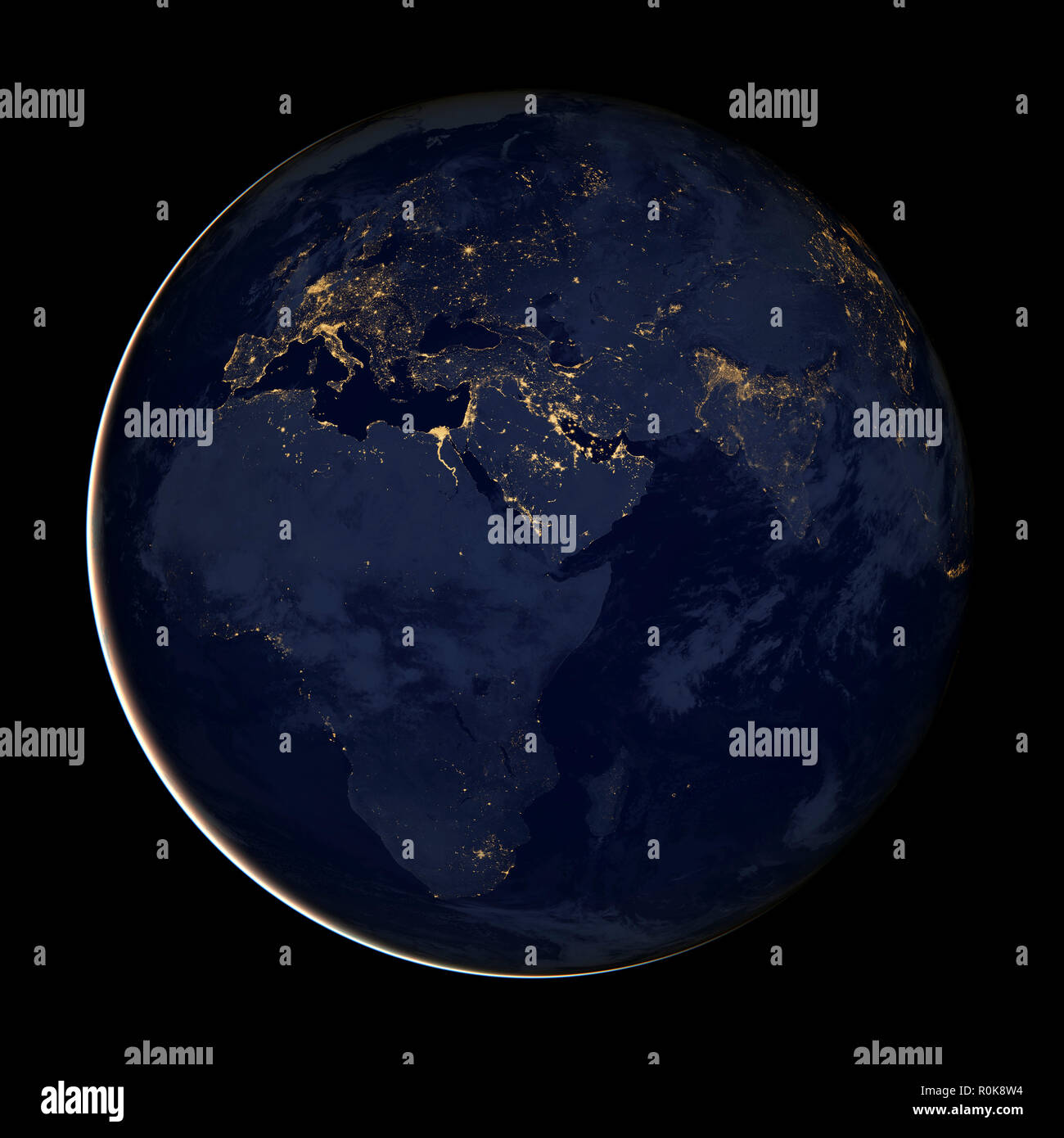 Europa, Afrika und Naher Osten bei Nacht mit den Lichtern der Stadt. Stockfoto