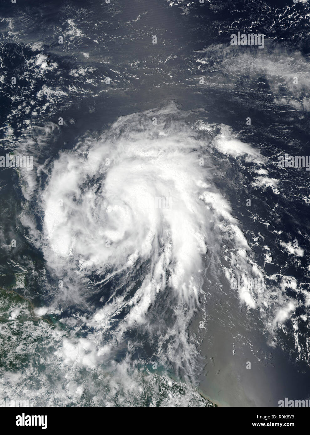 Hurrikan Maria nähert sich der Leeward Islands. Stockfoto