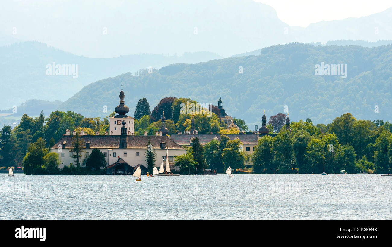 Das Schloss von Schloss Ort in der Traunsee, Österreich Stockfoto