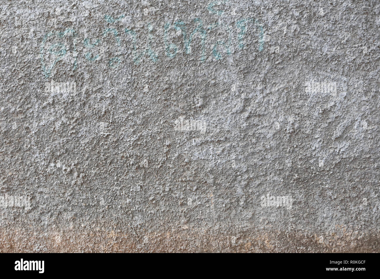 Oberfläche der alten grauen Betonwand für die Gestaltung Textur Hintergrund. Stockfoto