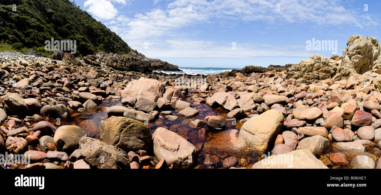 Kiesstrand in Storms River Mouth Stockfoto