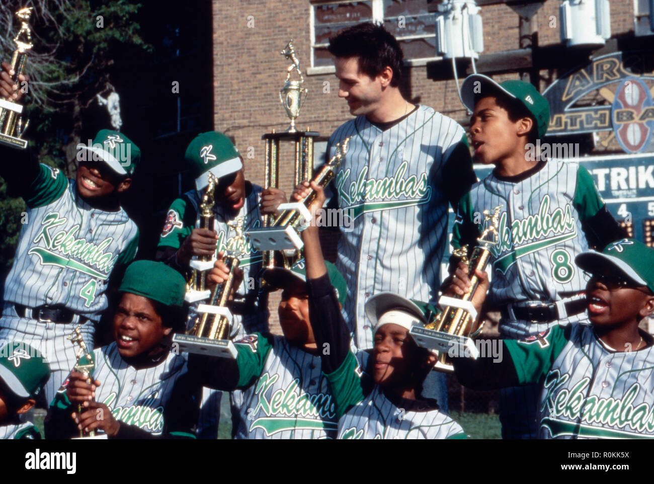 Harte Kugel, alias: Hardball, USA 2001, Regie: Brain Robbins, Darsteller: Keanu Reeves und sein Team Stockfoto