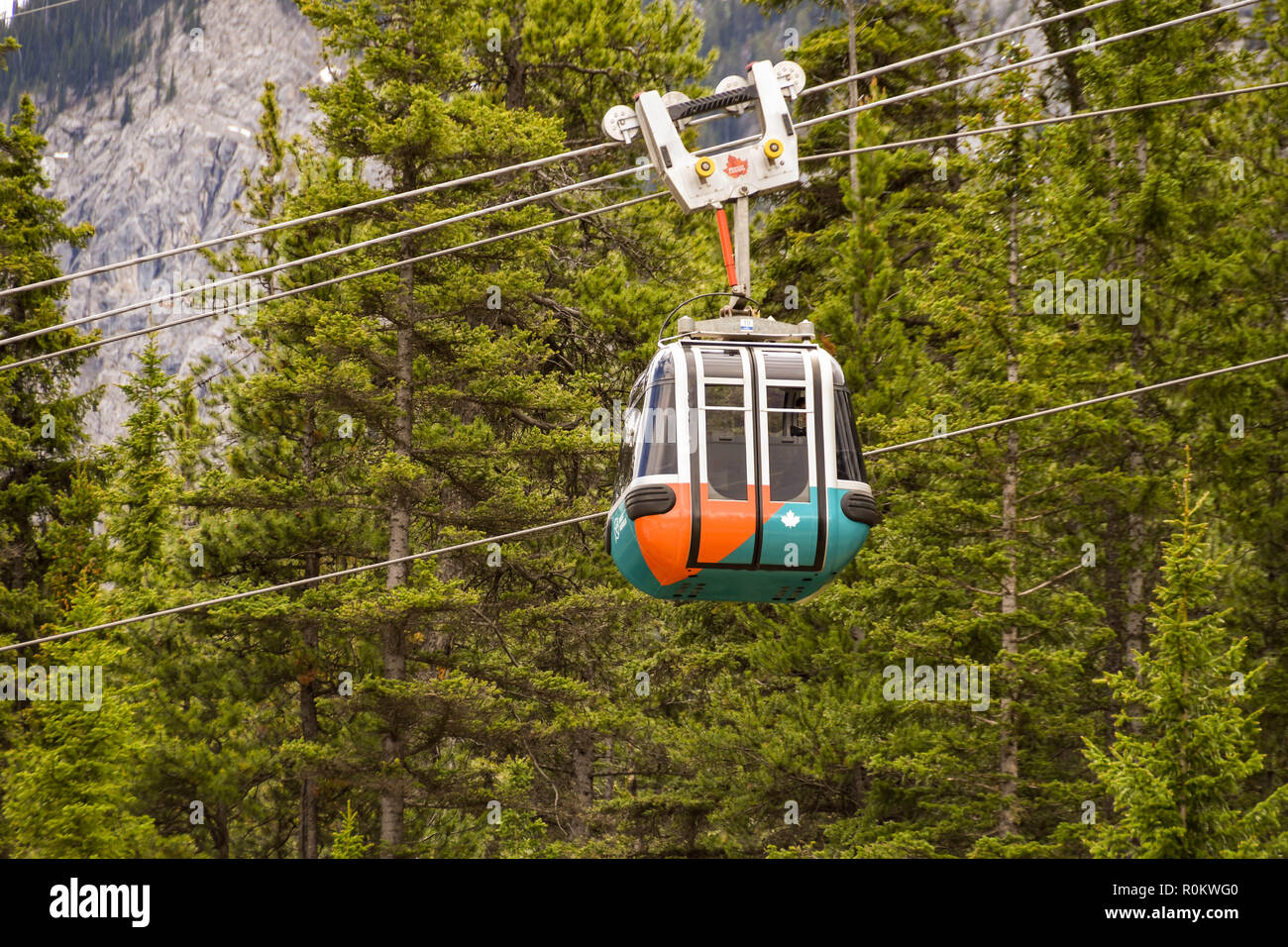 BANFF, AB, Kanada - Juni 2018: Seilbahn Gondel, Reisen Schwefel Berg in Banff. Stockfoto