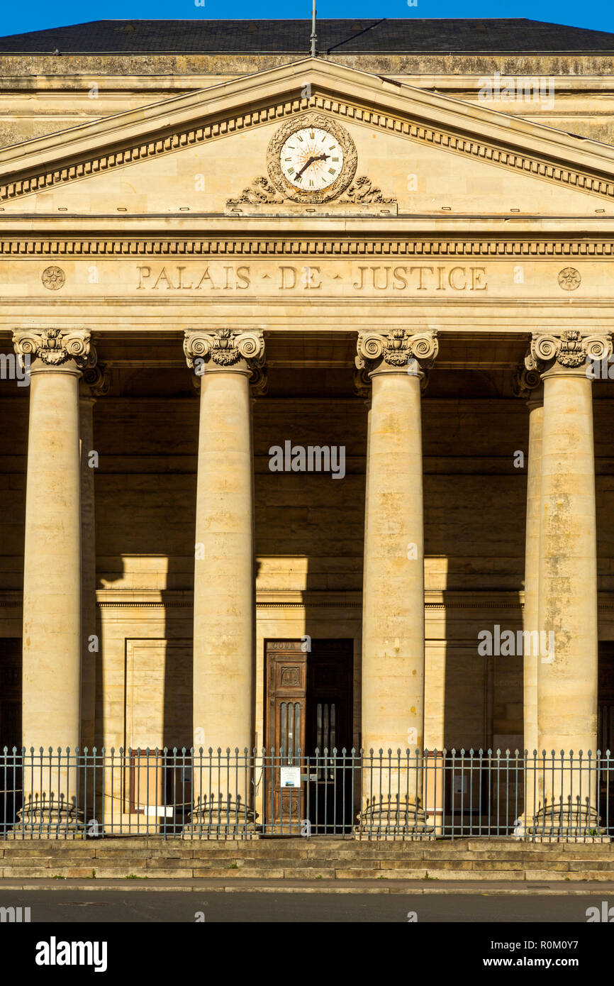 Das alte Gericht Gebäude, Fontette, 1783-1866 erbaut, ist seit 2015 geschlossen. Stockfoto