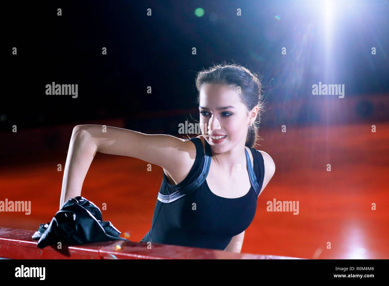 Helsinki, Finnland. 4 Nov, 2018. Alina Zagitova (RUS) Eiskunstlauf: ISU Grand Prix 2018/2019 "ISU-GP in Helsinki 2018" Ausstellung Gala an der Helsinki Ice Hall in Helsinki, Finnland. Credit: mutsu Kawamori/LBA/Alamy leben Nachrichten Stockfoto