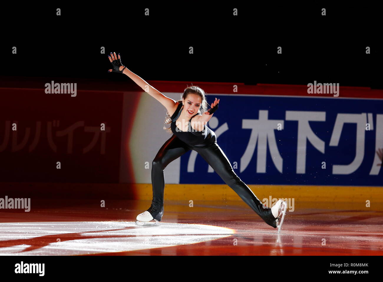 Helsinki, Finnland. 4 Nov, 2018. Alina Zagitova (RUS) Eiskunstlauf: ISU Grand Prix 2018/2019 "ISU-GP in Helsinki 2018" Ausstellung Gala an der Helsinki Ice Hall in Helsinki, Finnland. Credit: mutsu Kawamori/LBA/Alamy leben Nachrichten Stockfoto