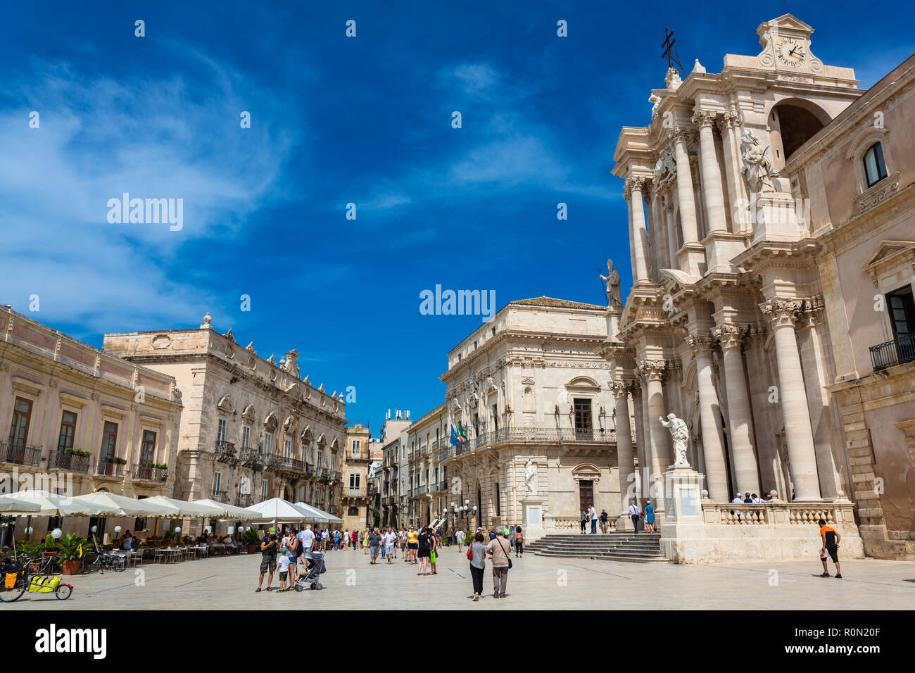 Syrakus, Italien - 20 September, 2018: Die Kathedrale von Syrakus in Ortigia. Kleine Insel, die das historische Zentrum der Stadt Syrakus, Sizilien. Ich Stockfoto