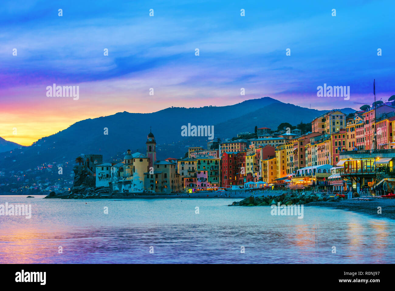 Der touristischen Ortschaft Camogli an der italienischen Riviera in der Metropolregion Stadt Genua, Ligurien, Italien Stockfoto