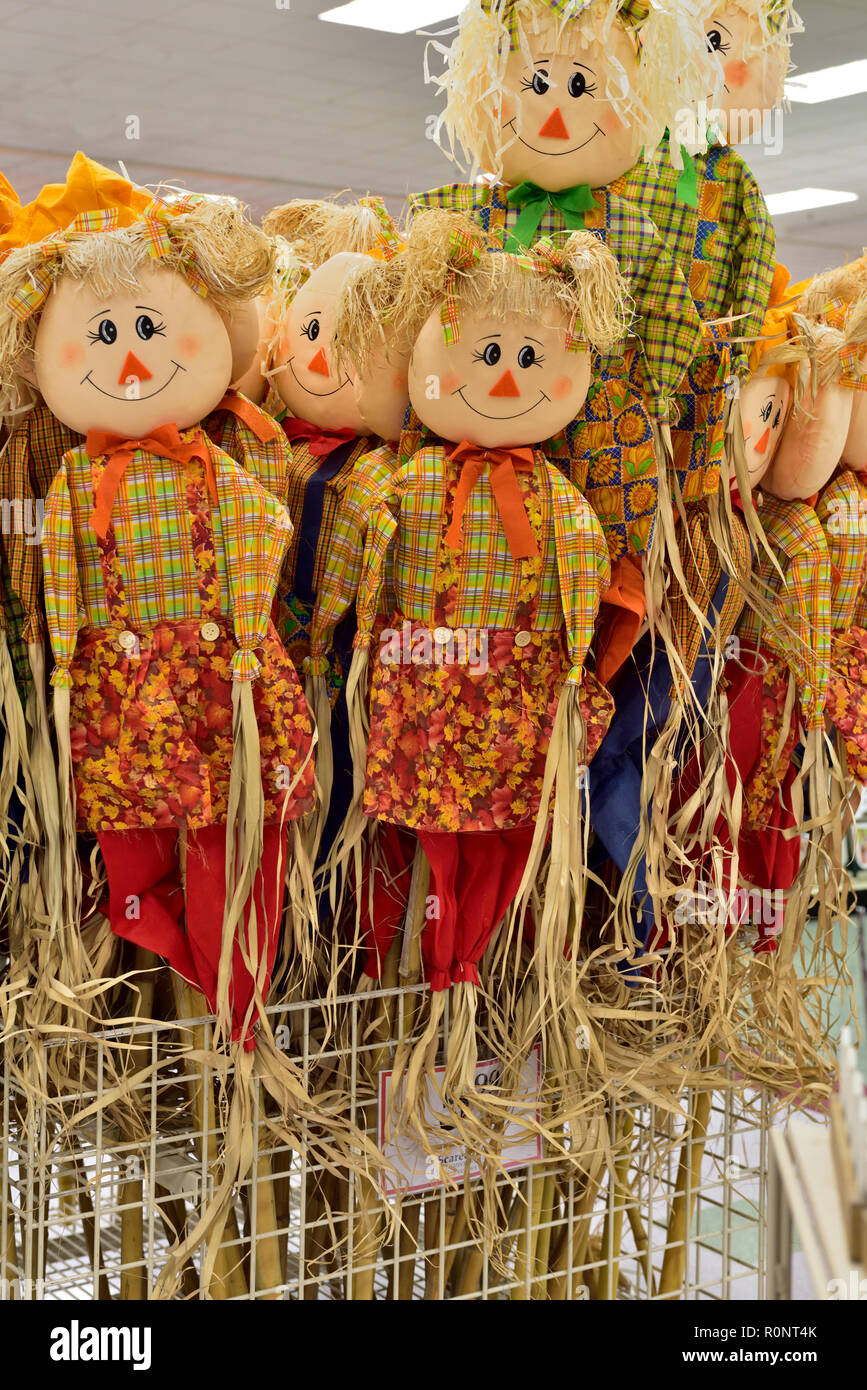In store Anzeige von Corn dollies, Massachusetts, USA Stockfoto