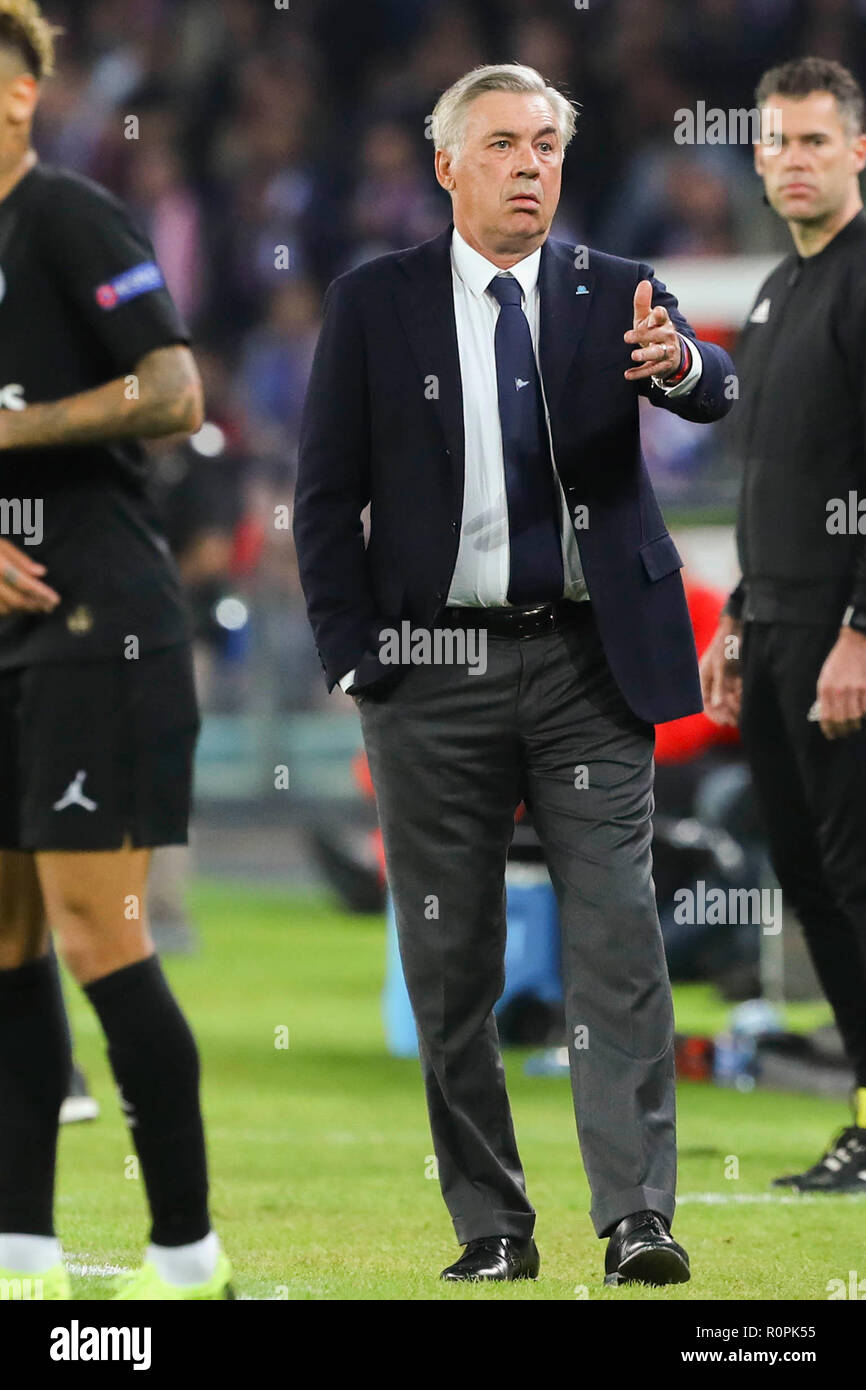 Napoli, Kampanien, Italien, 2018-11-06, UEFA Champions League SSC Neapel - Paris Saint Germain in Bildern Carlo Ancelotti Trainer SSC Napoli Credit: Antonio Balasco/Alamy leben Nachrichten Stockfoto