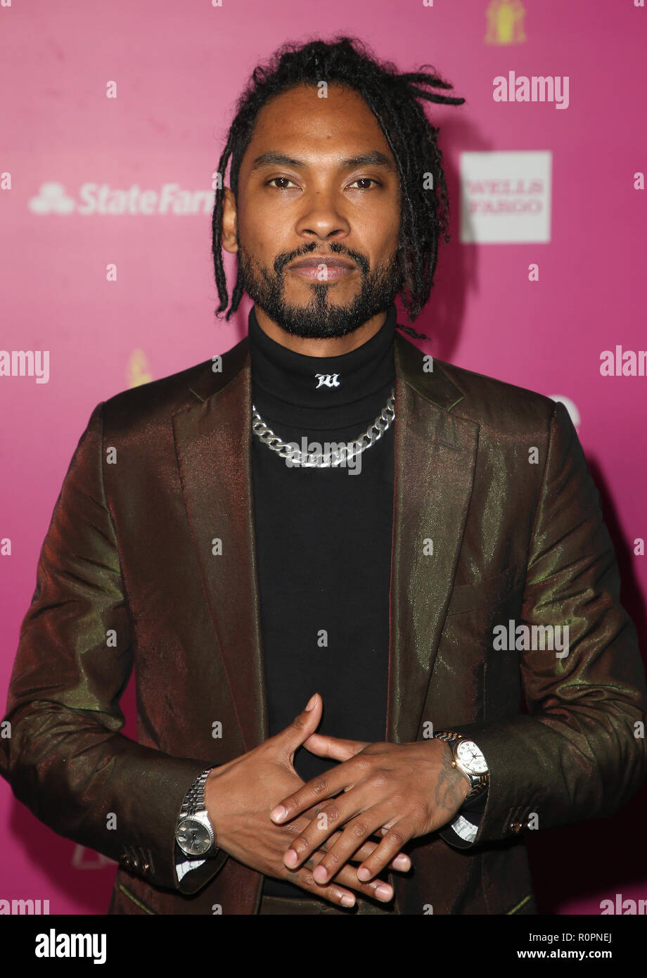 Los Angeles, Kalifornien, USA. 4 Nov, 2018. Miguel während Ankunft für die ALMA Awards 2018. Credit: Faye Sadou/AdMedia/ZUMA Draht/Alamy leben Nachrichten Stockfoto